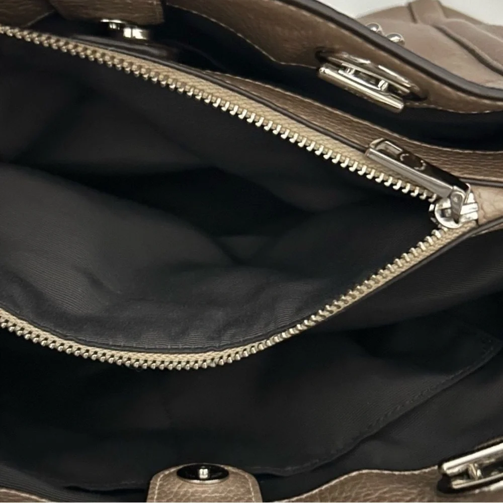 Coach Gold Metallic Brooke Chain Shoulder Bag Style F39019